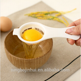 Eco Friendly Good Quality Egg Yolk White Separator Egg Divider Egg Tools PP Food Grade Material